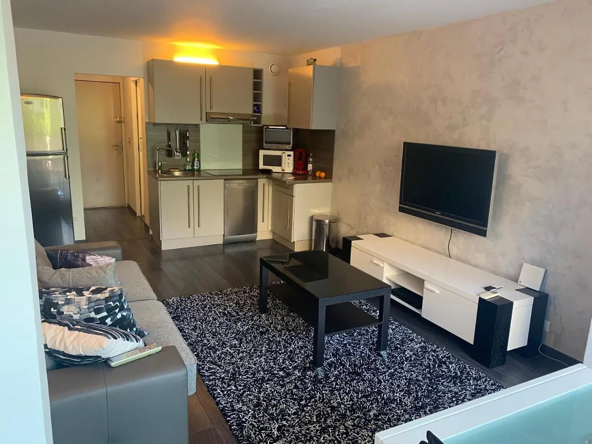 Magnifique Studio A 2 Mn De La Mer Vallauris Apartment